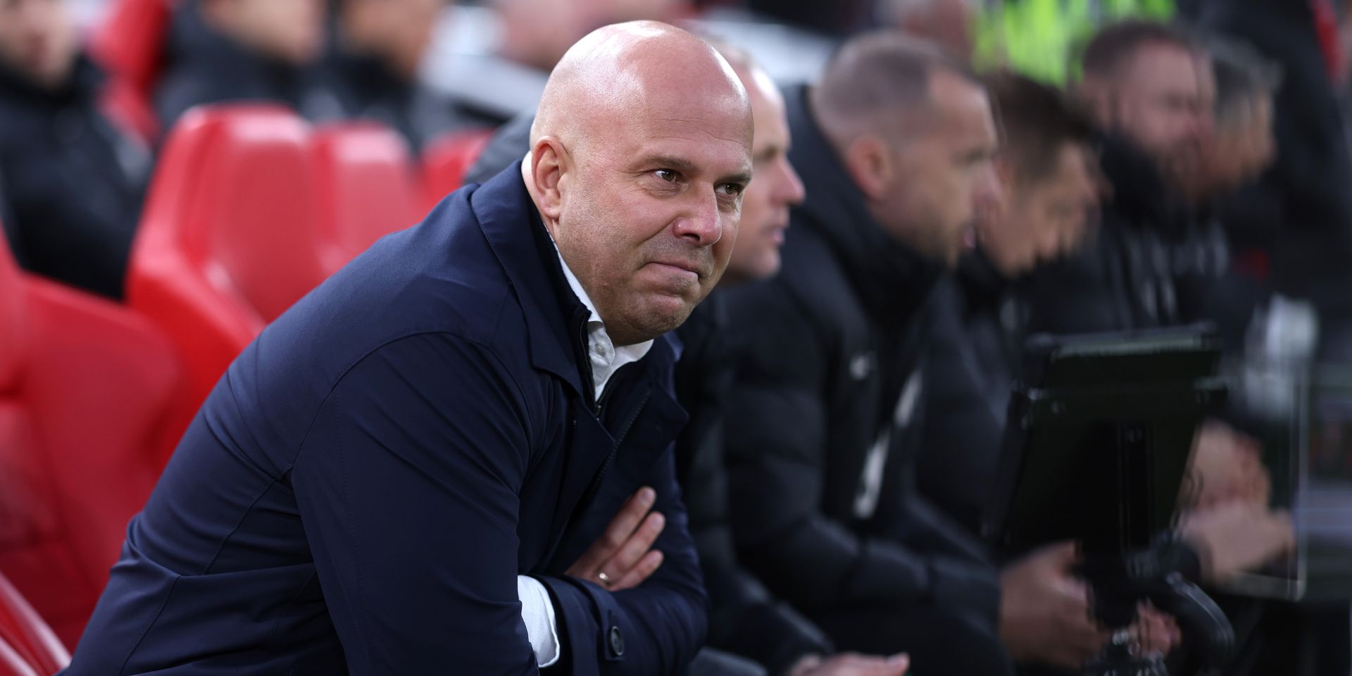 Arne Slot watches Liverpool from the bench