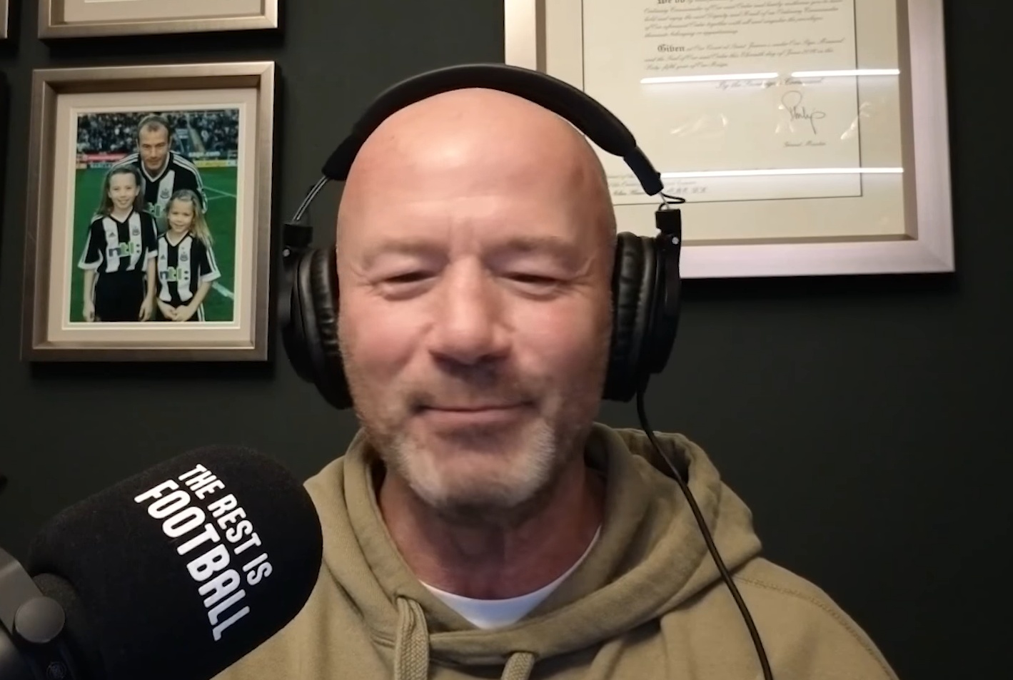 Alan Shearer has predicted Liverpool to win handsomely against Leicester