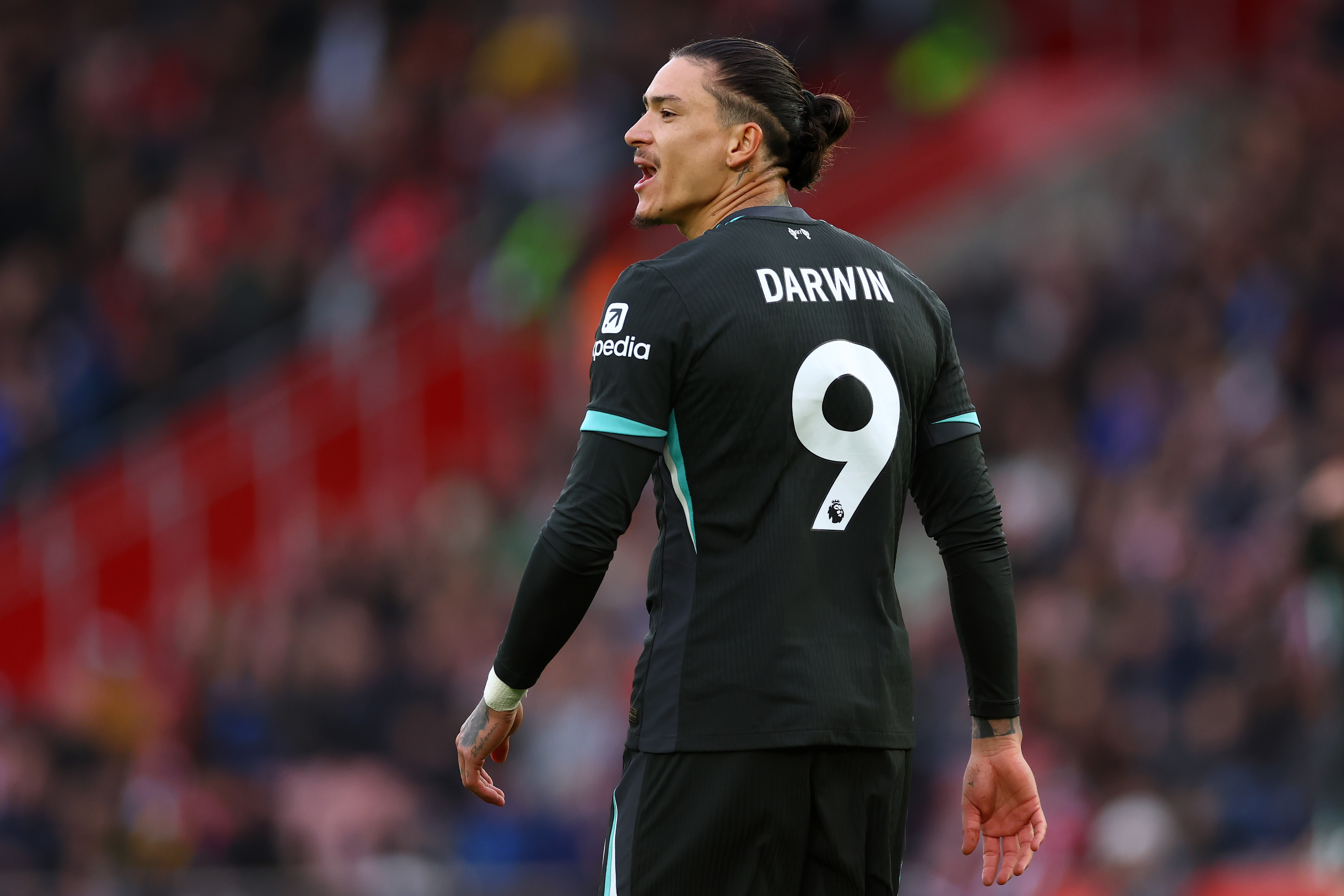 David Lynch has claimed that Darwin Nunez could leave Liverpool next summer