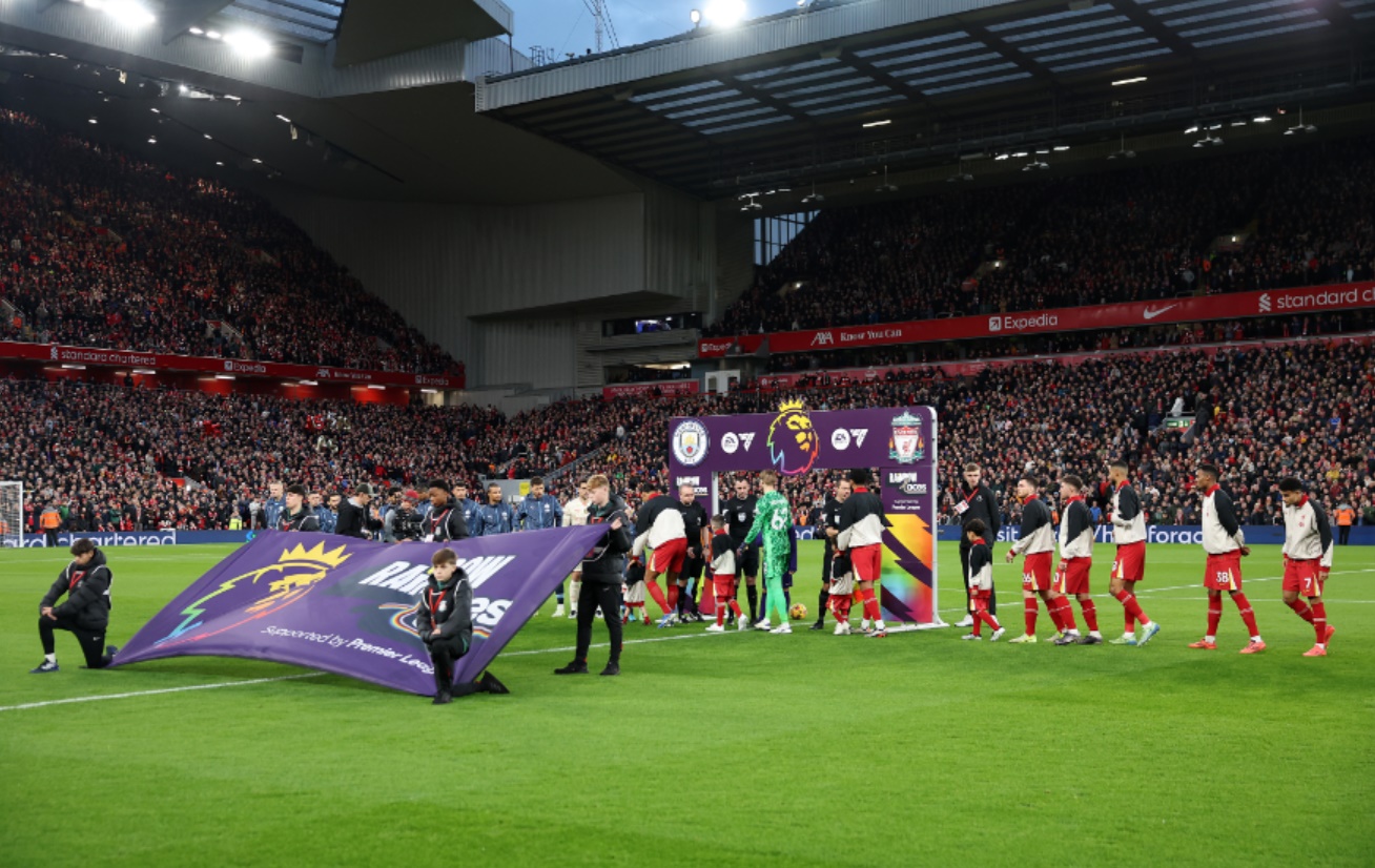 Liverpool could offer Mo Salah a one-year contract extension