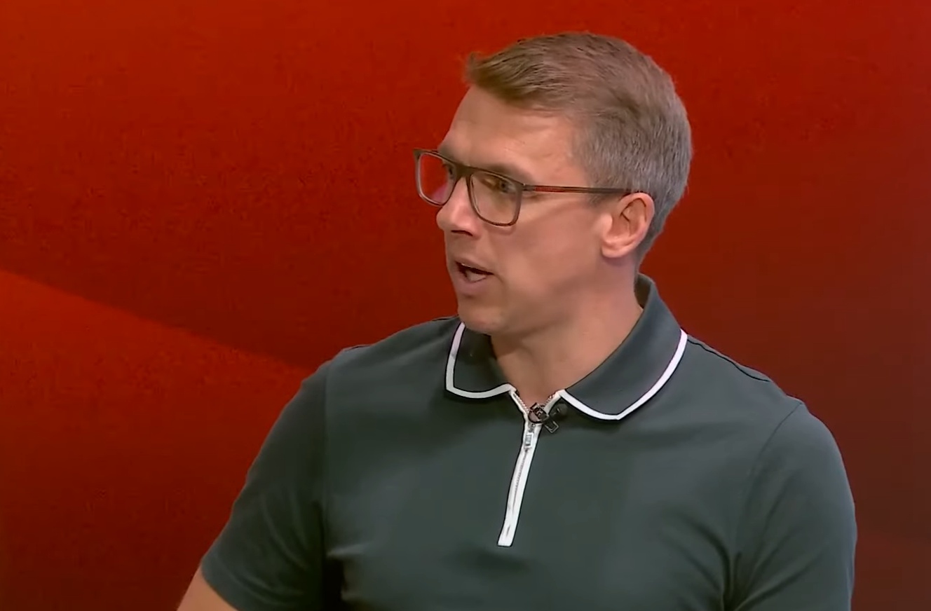 Stephen Warnock believes he knows what decision Trent Alexander-Arnold will make