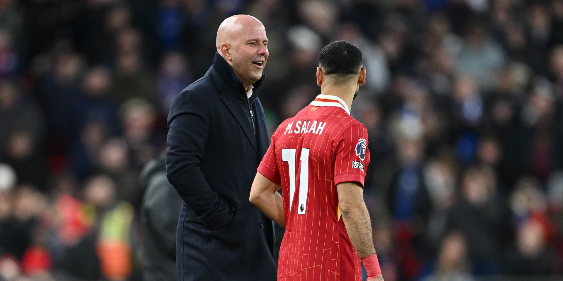 Arne Slot and Mo Salah during the win against Ipswich