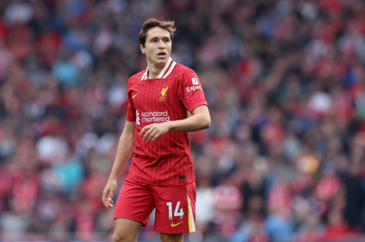 Arne Slot reportedly has no intention of allowing Federico Chiesa to leave Liverpool this month