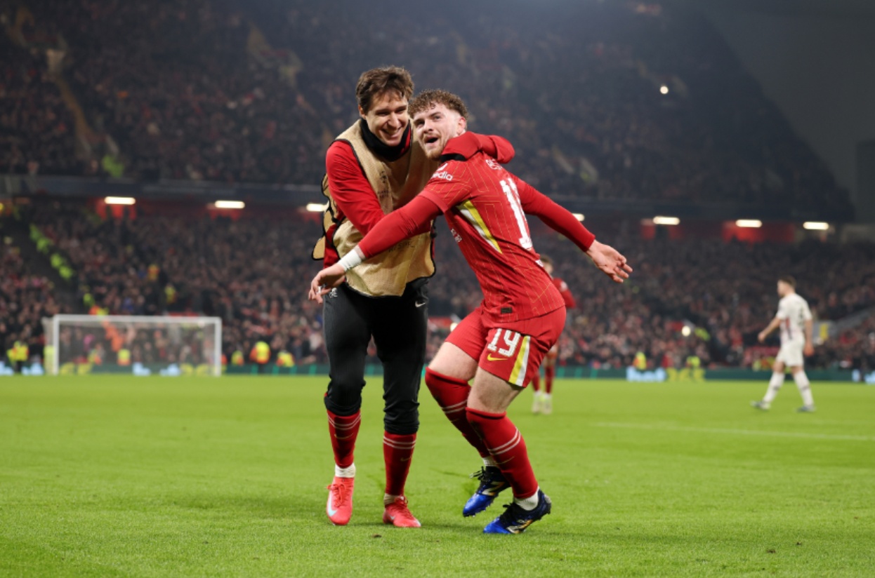 Federico Chiesa celebrates with Harvey Elliott after the latter's goal for Liverpool against Lille