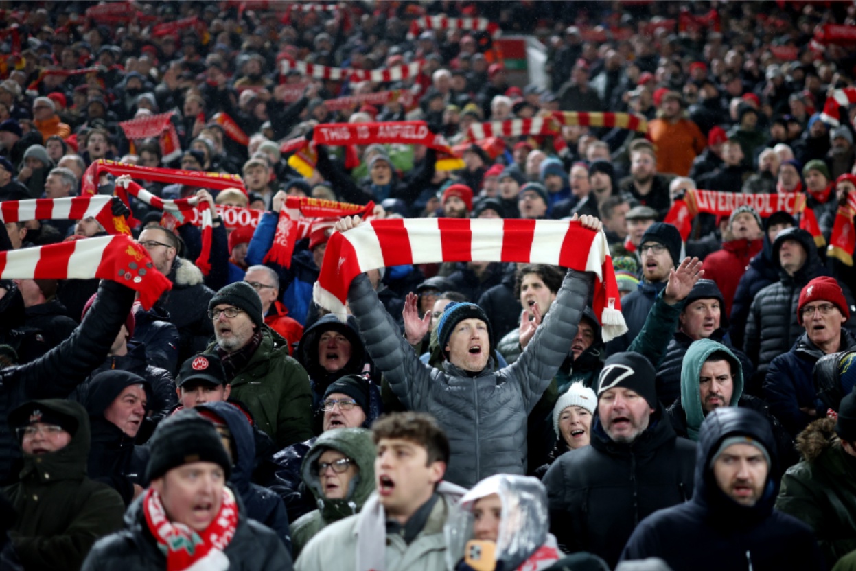 Virgil van Dijk has reportedly decided to remain at Liverpool