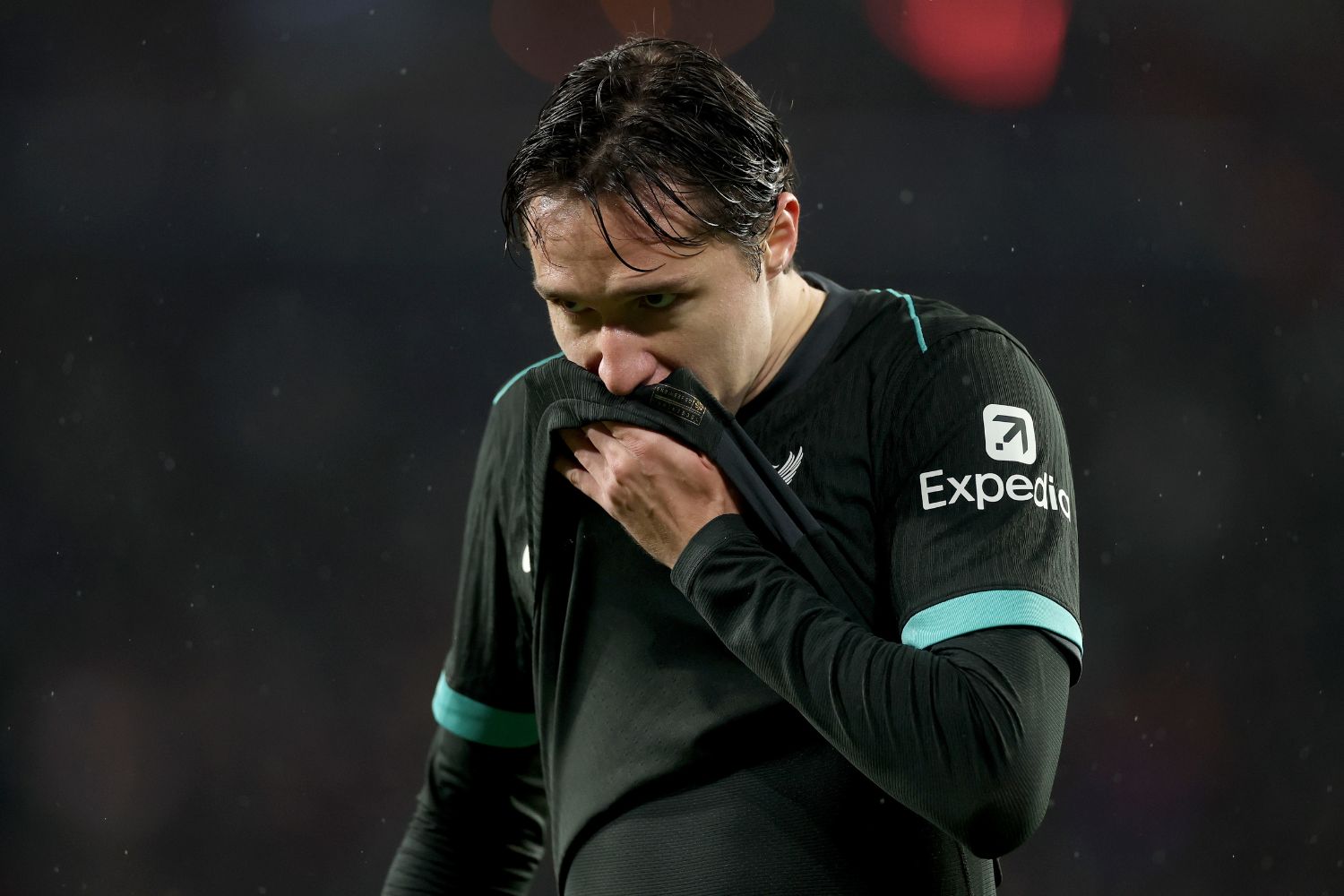 Federico Chiesa against PSV