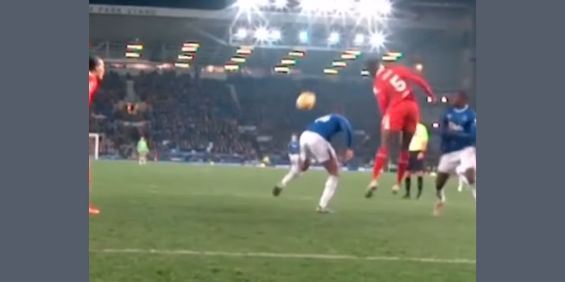 Ibou Konate pushed in the back before Everton equaliser