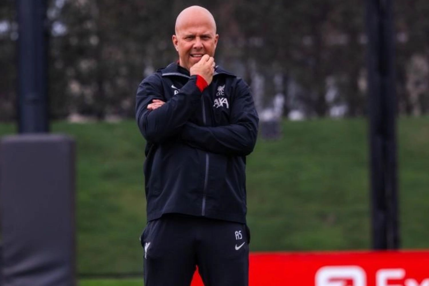 Arne Slot in training before Liverpool play Everton