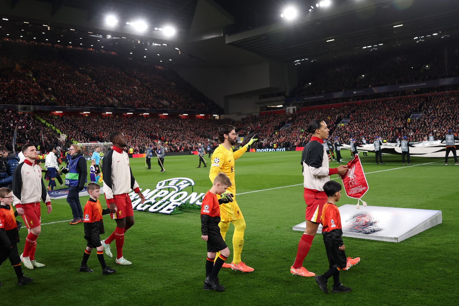 Liverpool face PSG at Anfield
