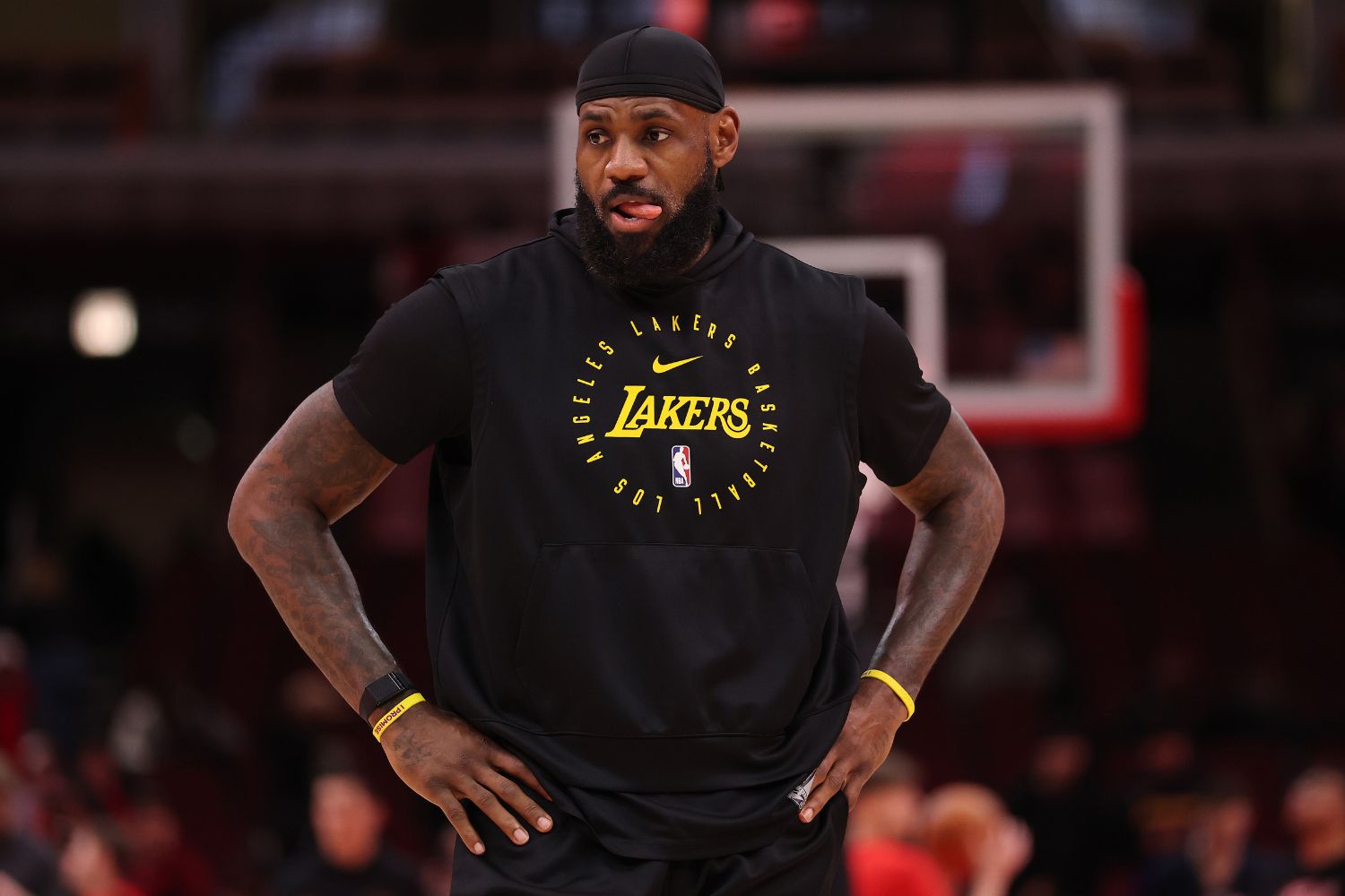LeBron James warms up for LA Lakers