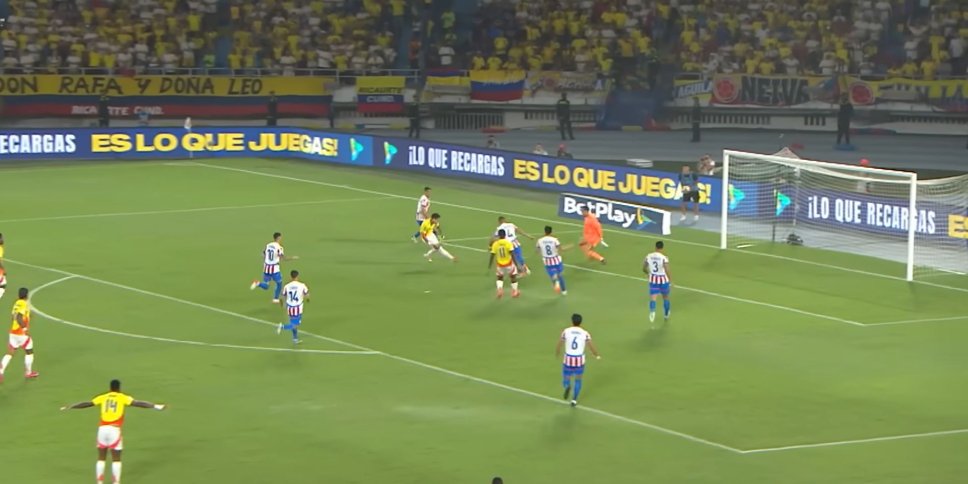Luis Diaz scores for Colombia