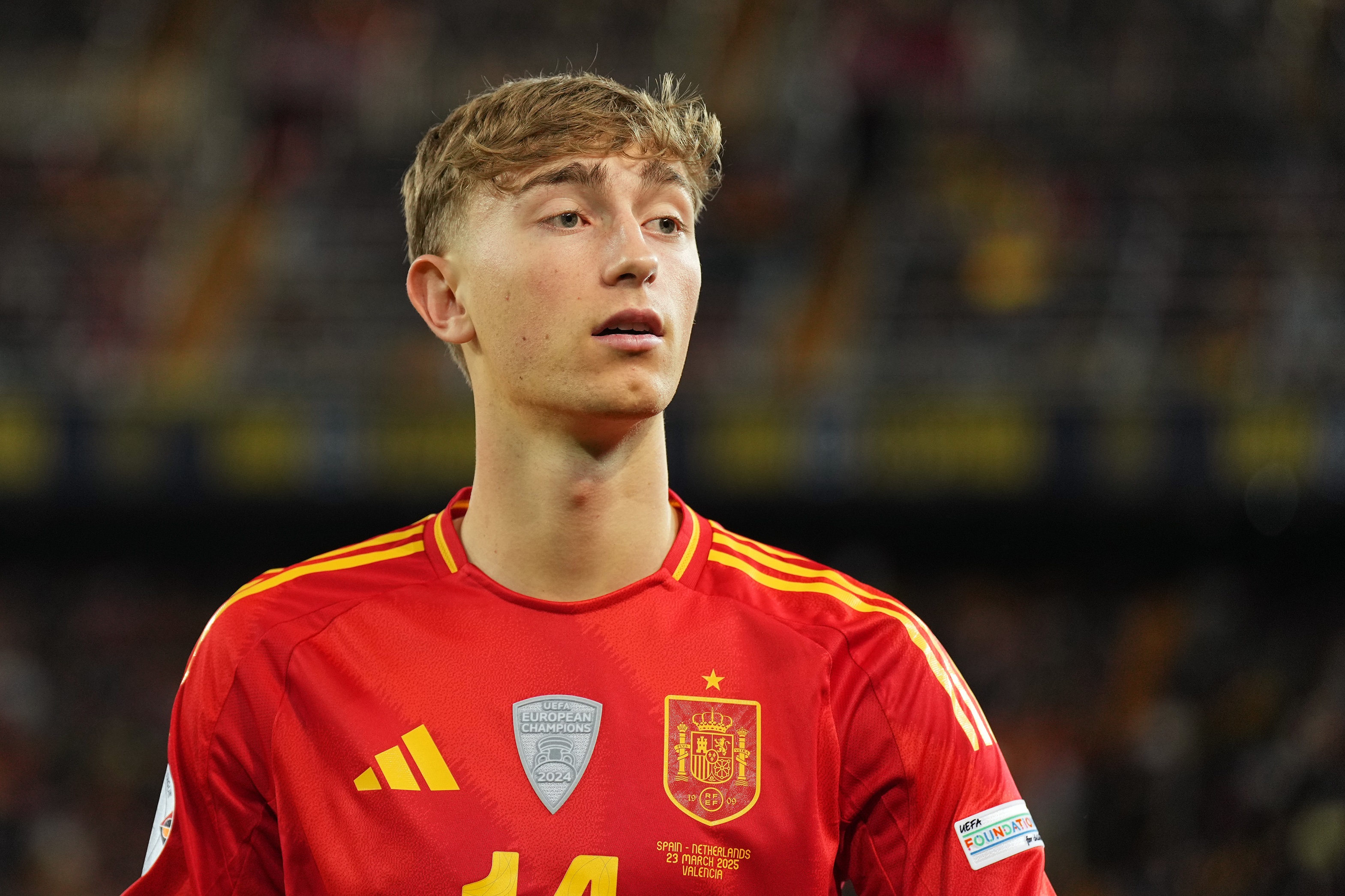 Dean Huijsen looks on during the UEFA Nations League clash between Spain and the Netherlands.