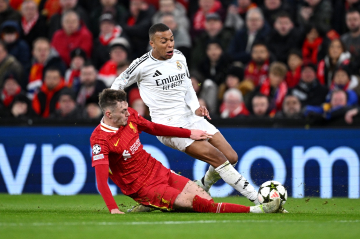 Fabrizio Romano has claimed that Liverpool will trust in Conor Bradley to be their starting right-back next season