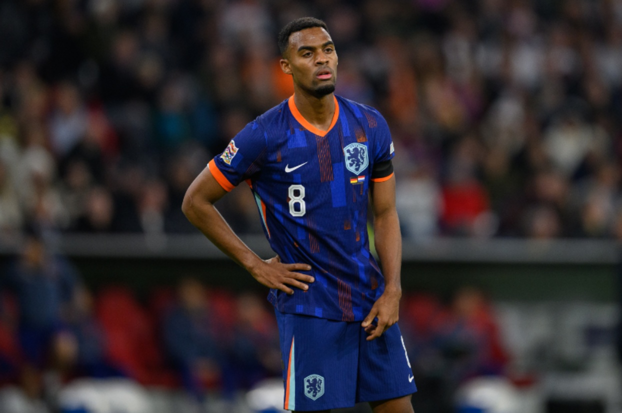 Ryan Gravenberch has left the Netherlands squad due to a persistent injury concern