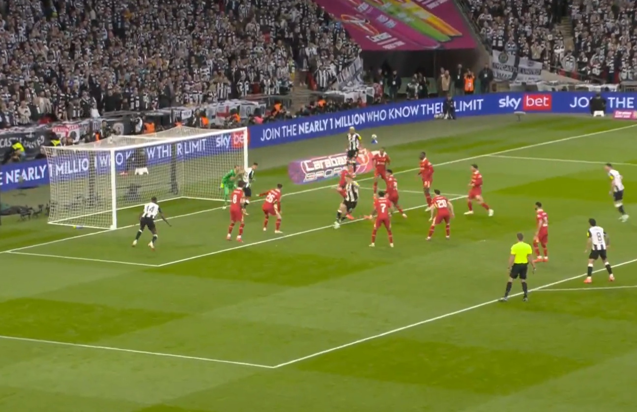 Stephen Warnock slammed Liverpool's 'criminal' defending in the Carabao Cup final