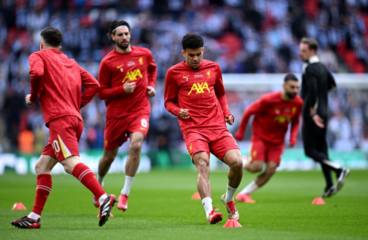Micah Richards was 'disappointed' with Luis Diaz in the Carabao Cup final