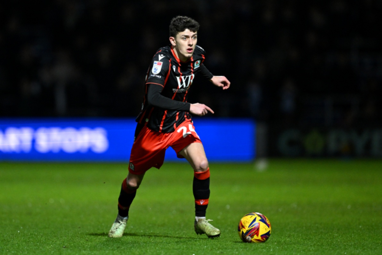 Owen Beck's comeback from injury lasted just 13 minutes as he was jeered by Portsmouth fans