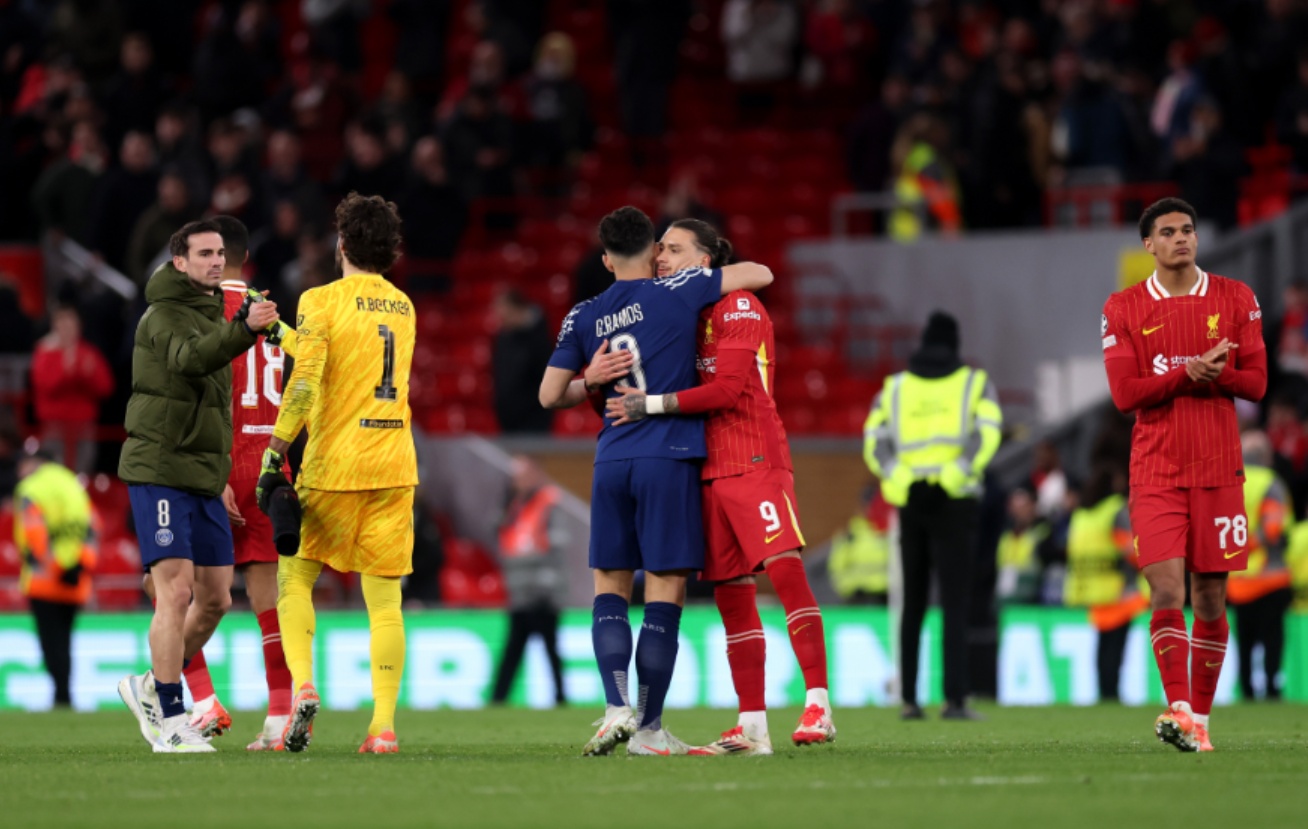 Goncalo Ramos hugs Darwin Nunez after PSG knocked Liverpool out of the Champions League