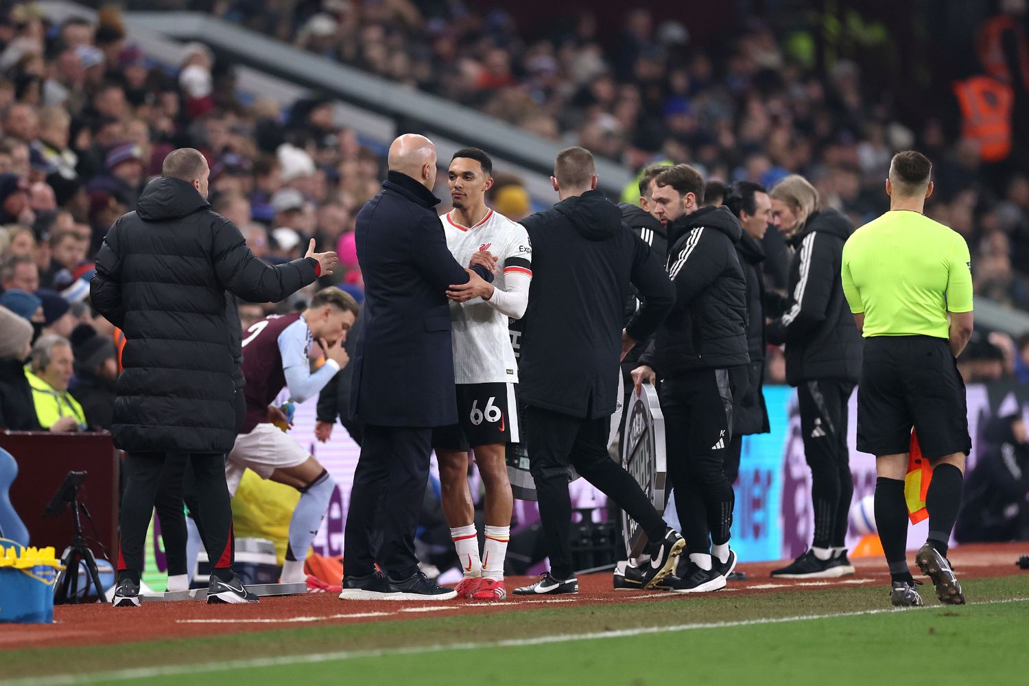Arne Slot with Trent Alexander-Arnold
