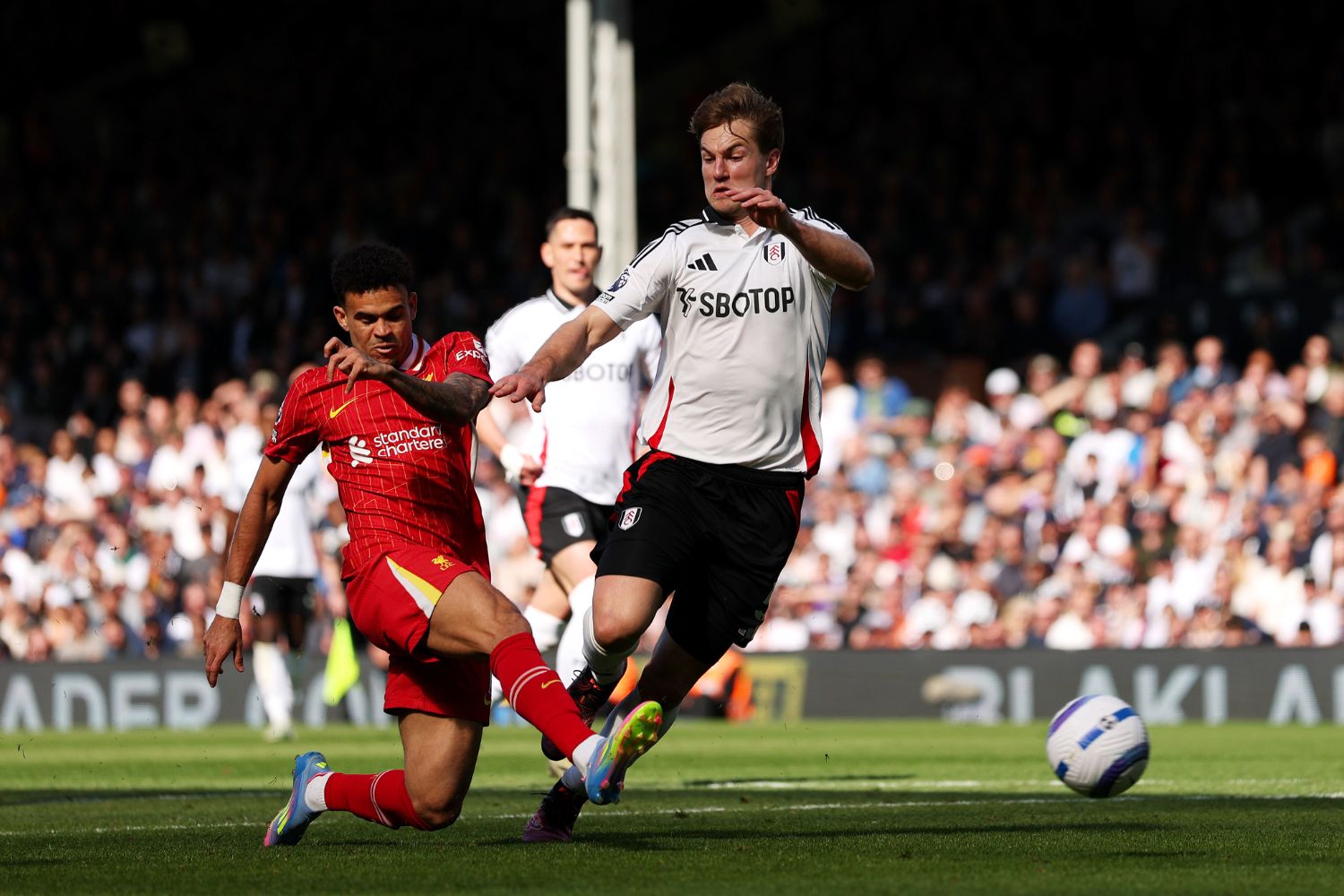 Luis Diaz scores against Fulham