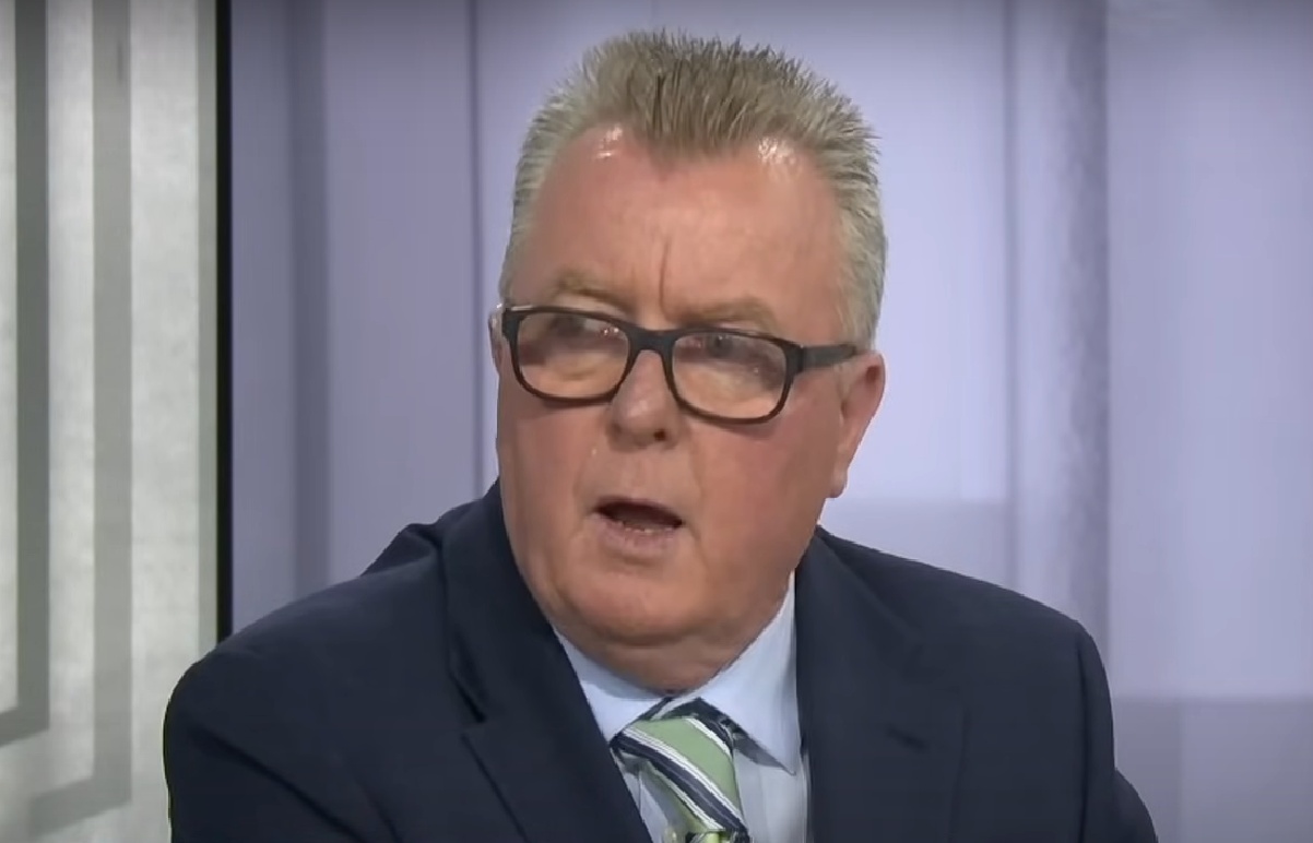 Steve Nicol absolved Curtis Jones of blame for Liverpool's defeat to Fulham