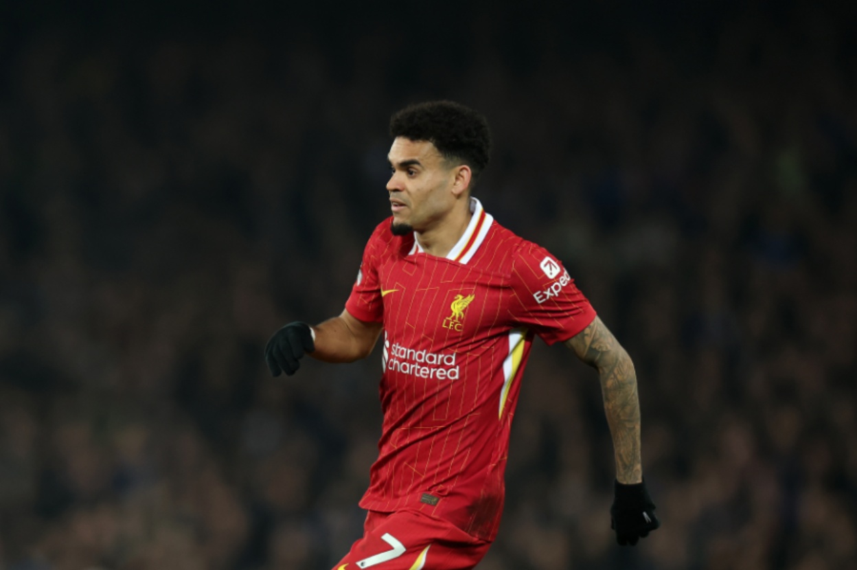 Luis Diaz has been advised to remain at Liverpool rather than going to Barcelona