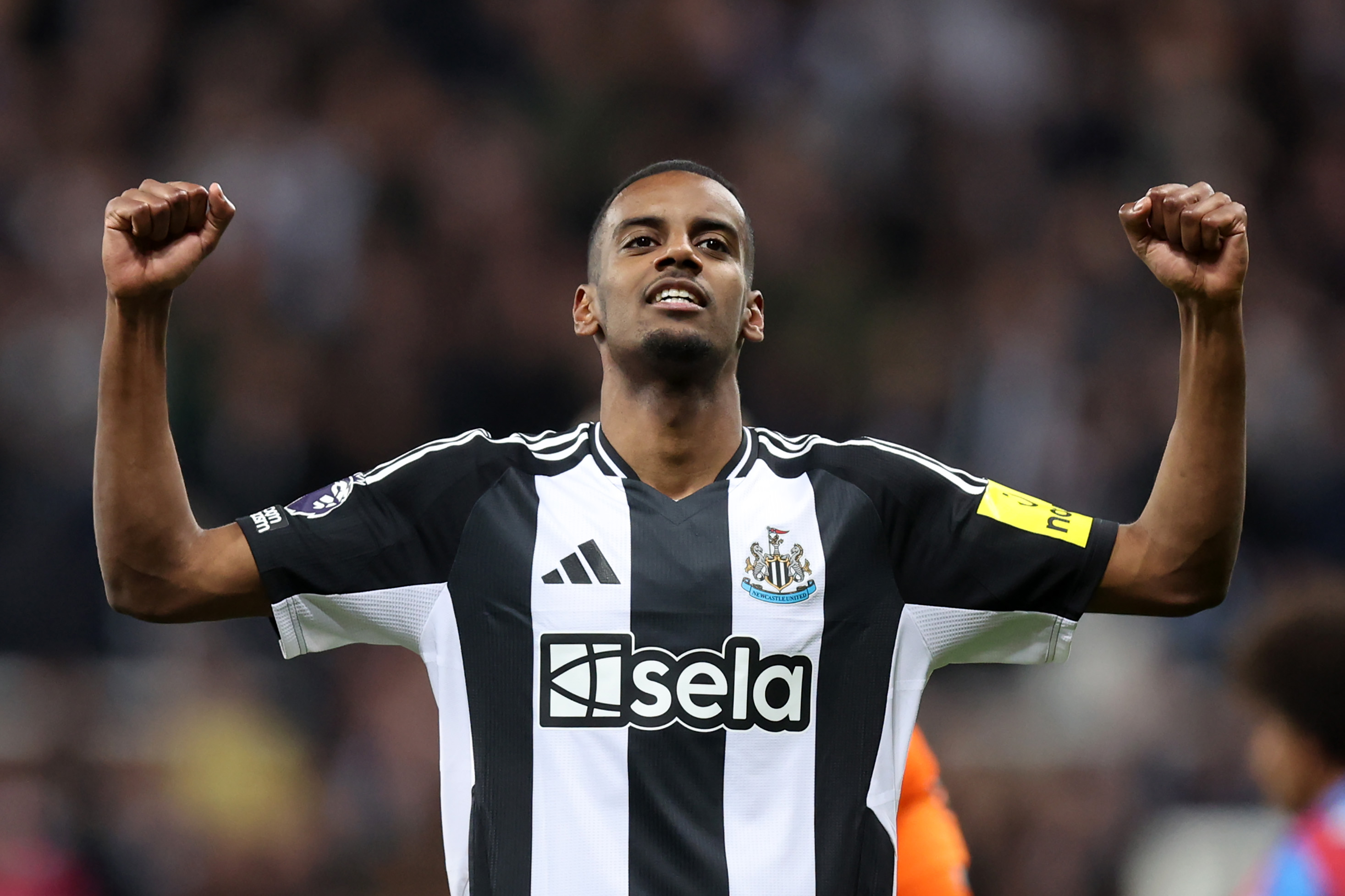 Liverpool are prepared to offer a six-year contract to Alexander Isak