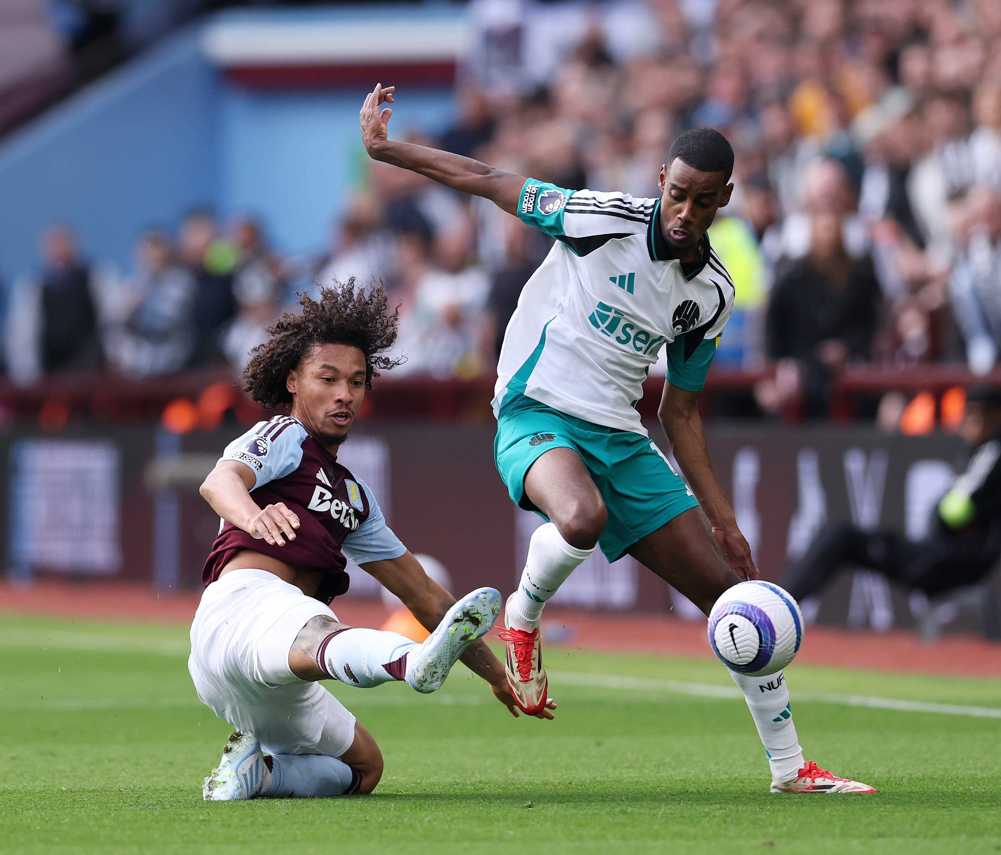 Liverpool continue to hold out hope of signing Alexander Isak this summer