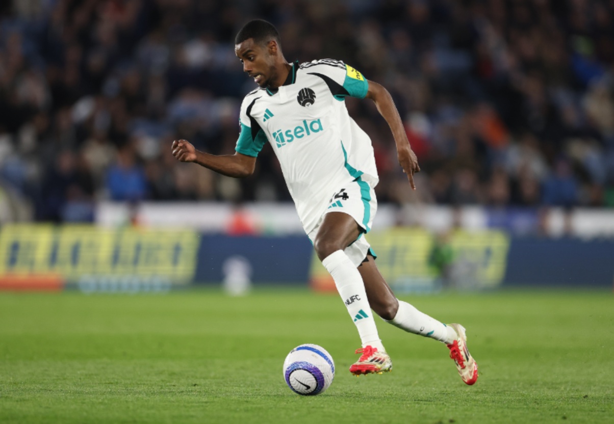Jan Aage Fjortoft has talked up the probability of Alexander Isak joining Liverpool this summer
