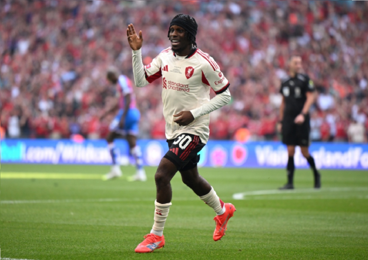 Jeremie Frimpong celebrates at Wembley