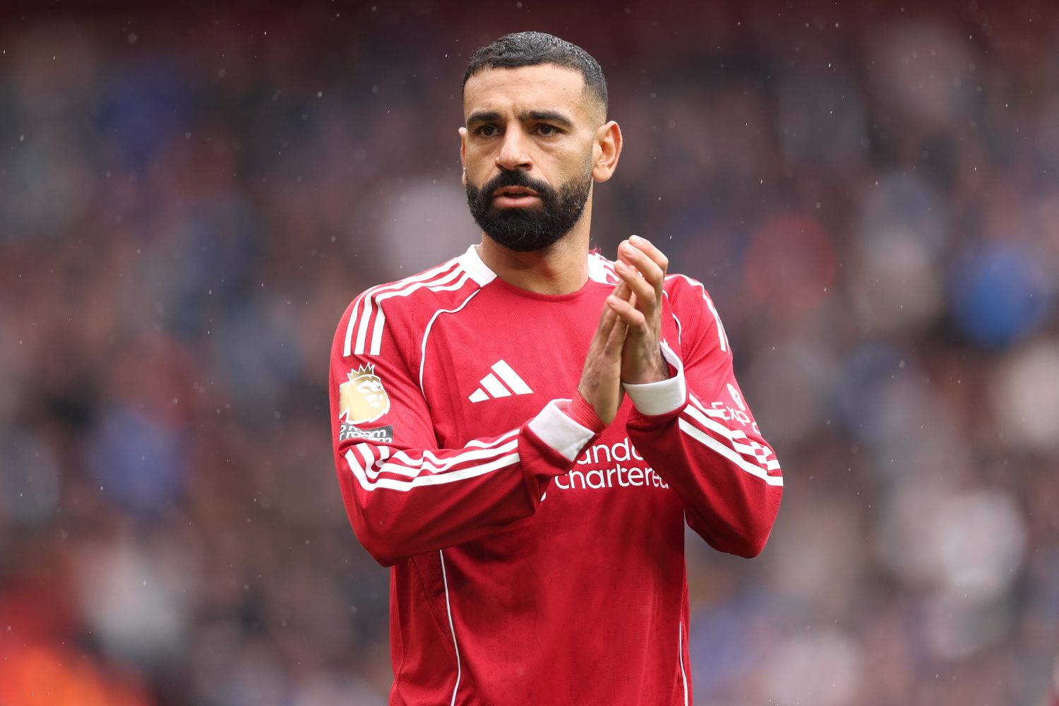 Mo Salah applauds Liverpool fans against Everton