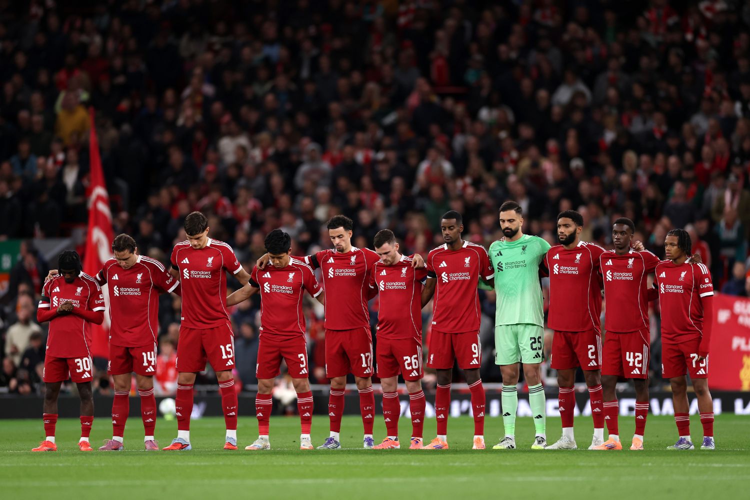 Liverpool squad remember Matt Beard