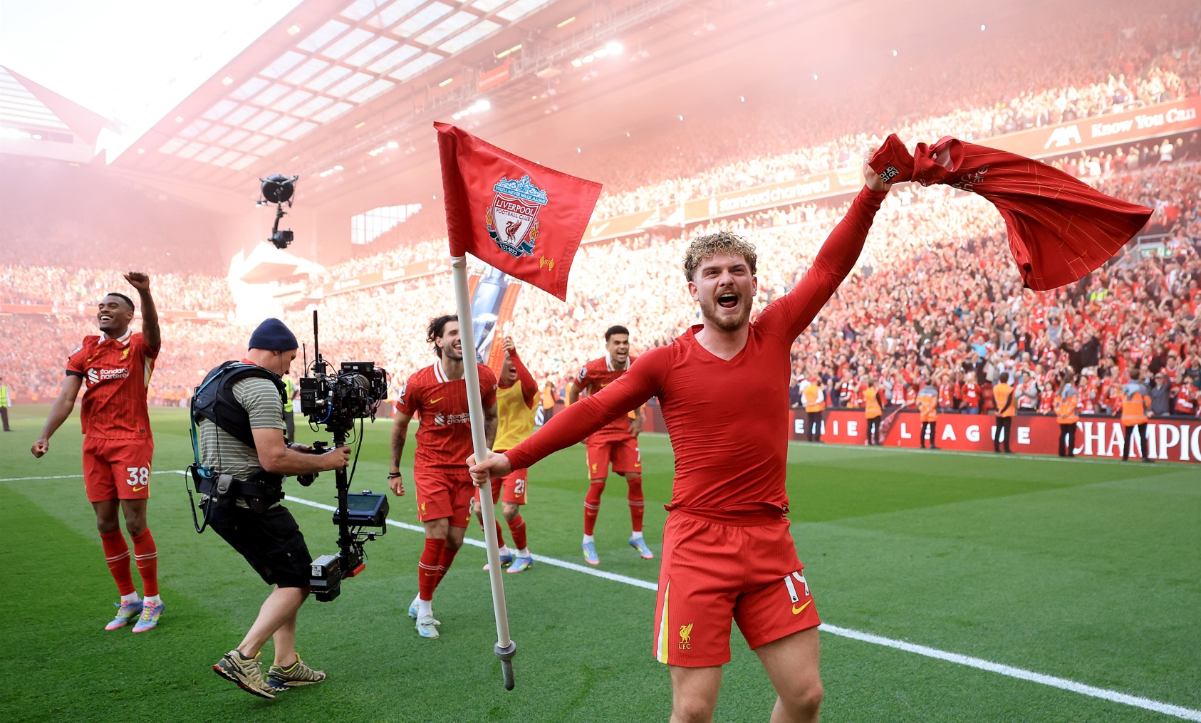 Harvey Elliott celebrates Liverpool's Premier League triumph in 2025