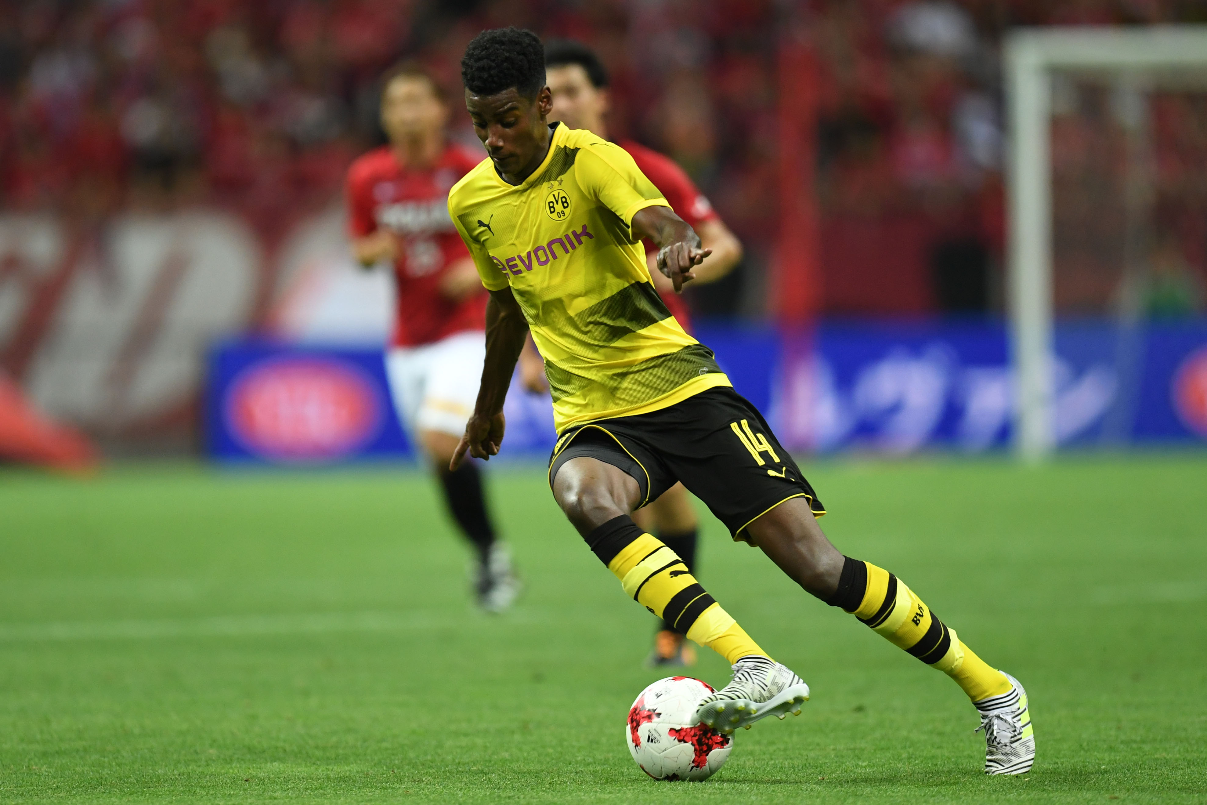 Alexander Isak didn't score on his debut for Borussia Dortmund in 2017