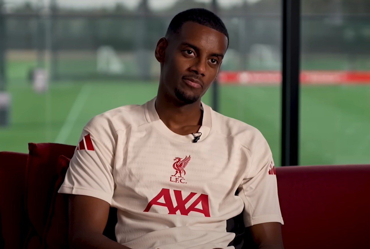 Alexander Isak has joined up with the Sweden squad after completing his transfer to Liverpool