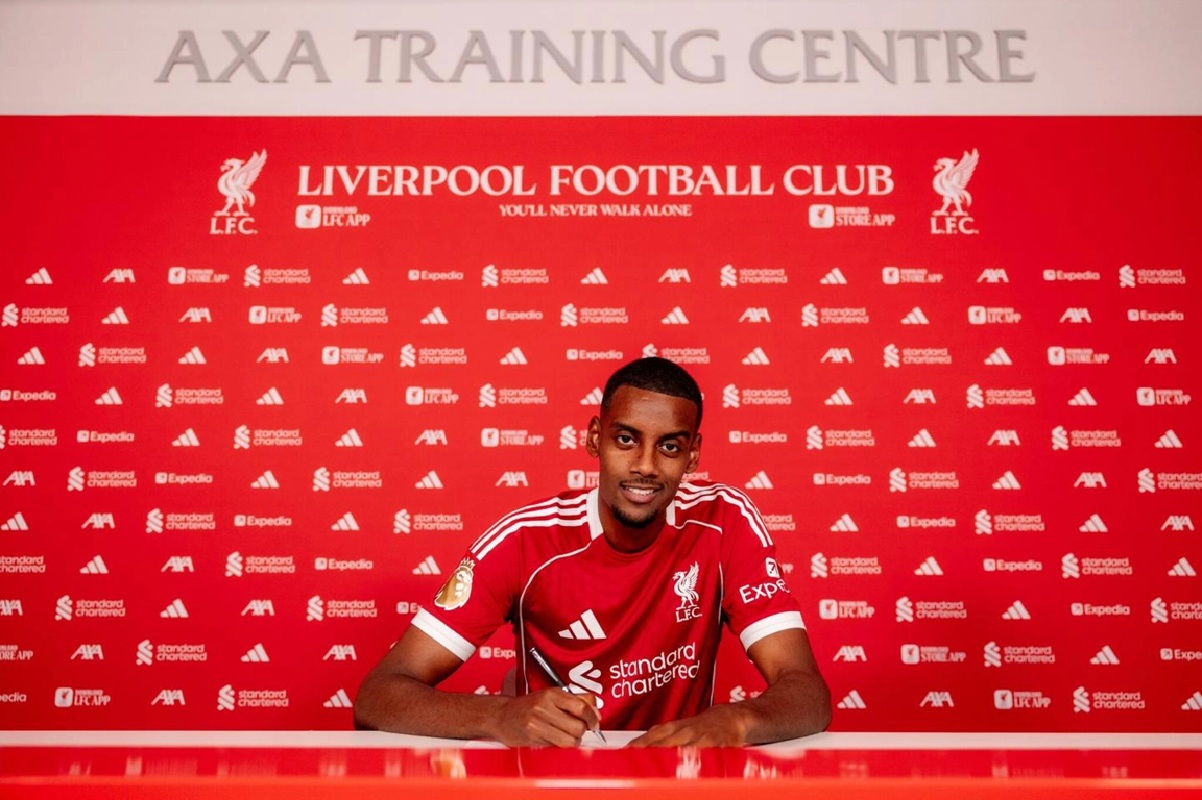 Alexander Isak has completed his transfer to Liverpool