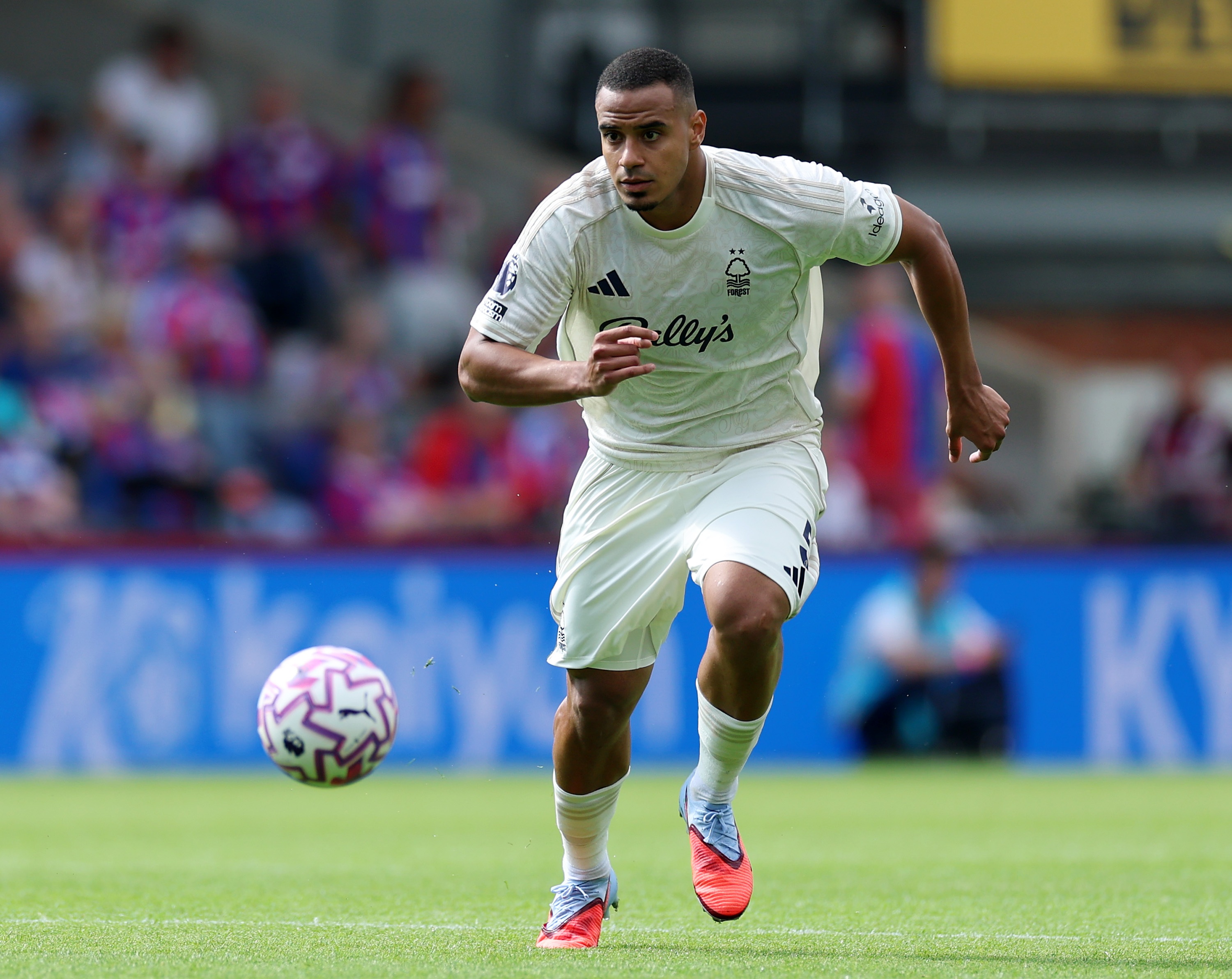 Murillo runs after a loose ball during Nottingham Forest game.