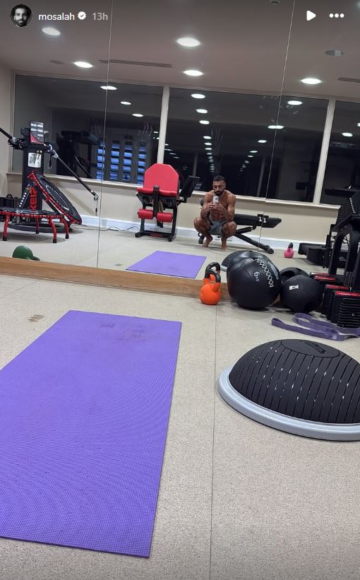 Mo Salah alone in his home gym