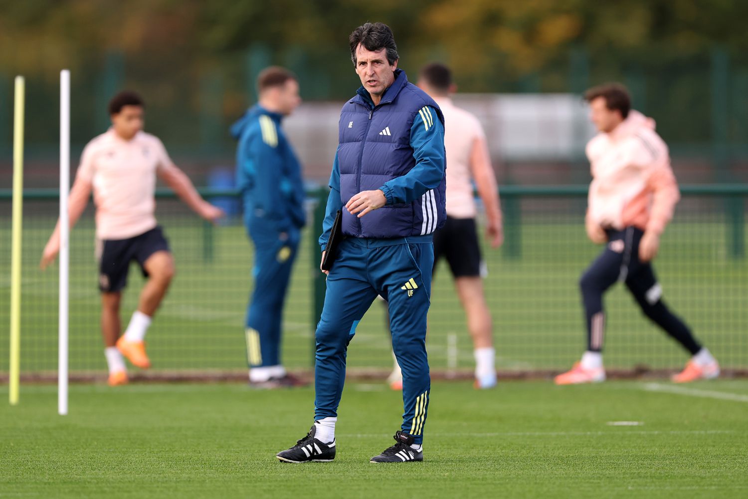 Unai Emery in Aston Villa training