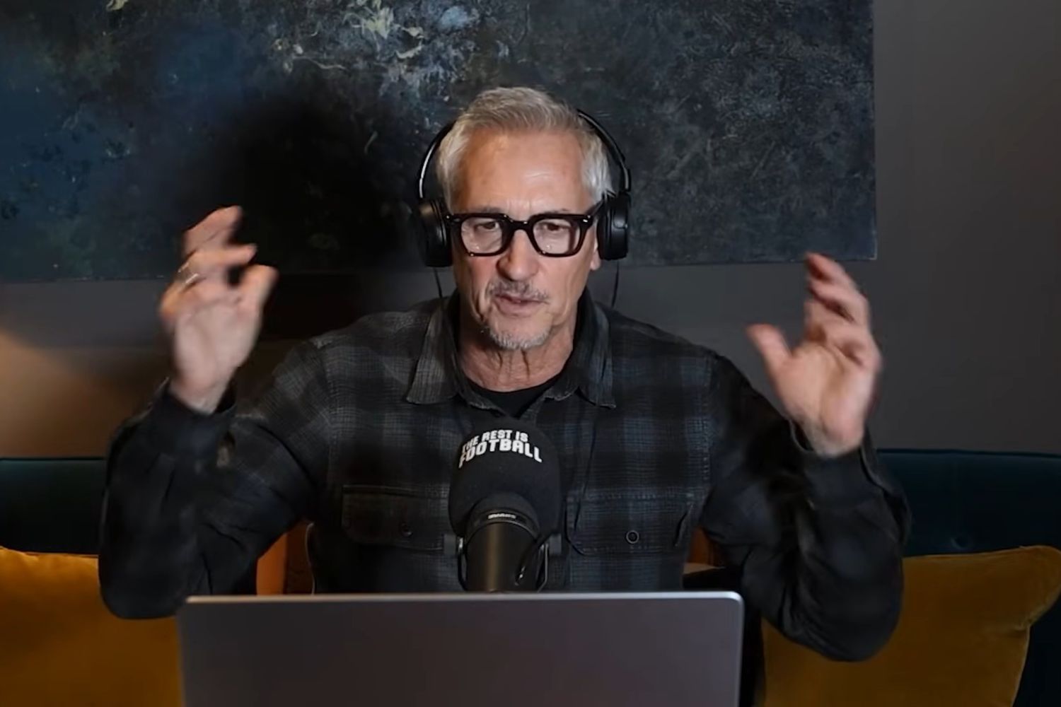 Gary Lineker speaks about Mo Salah and Arne Slot