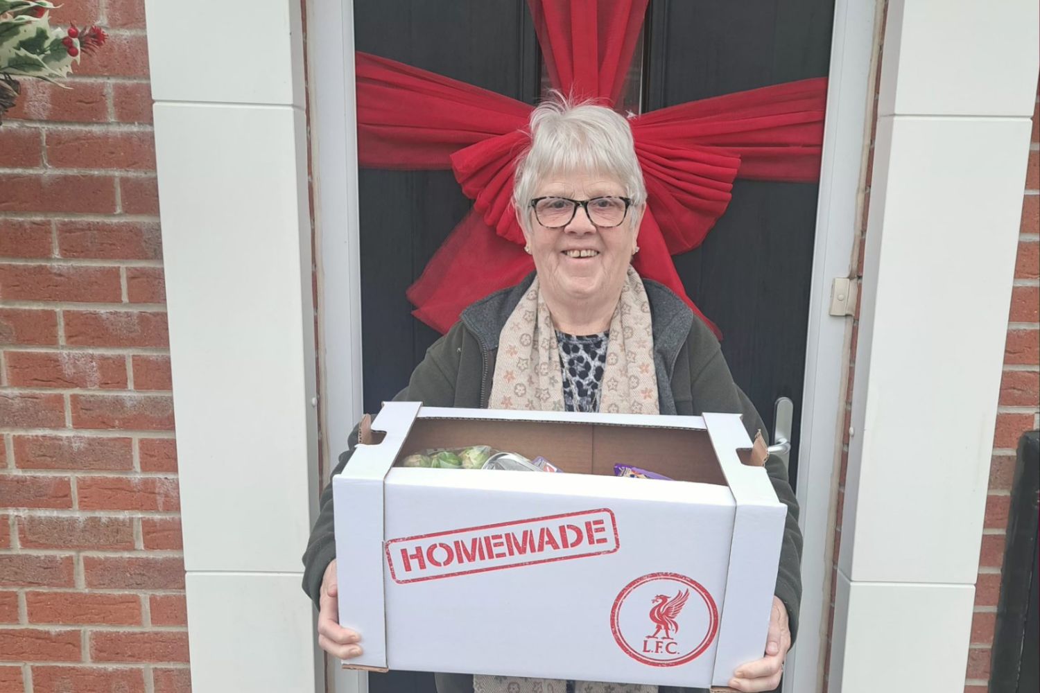 Local resident receives LFC Foundation Christmas hamper