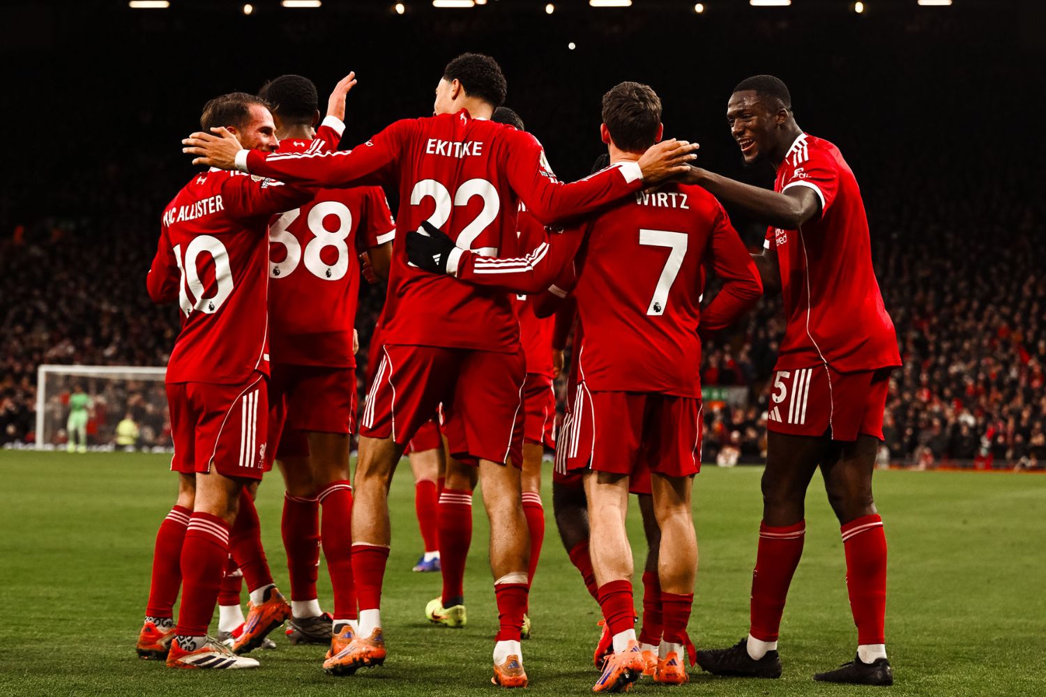 Florian Wirtz congratulated by teammates after first Liverpool goal