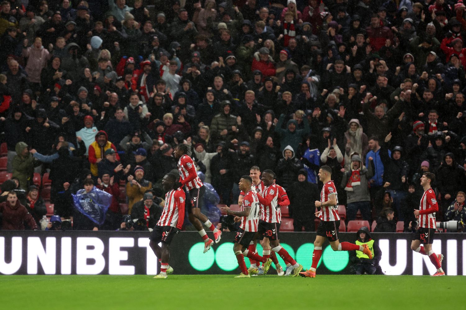 Sunderland players celebrate scoring against Bournemouth