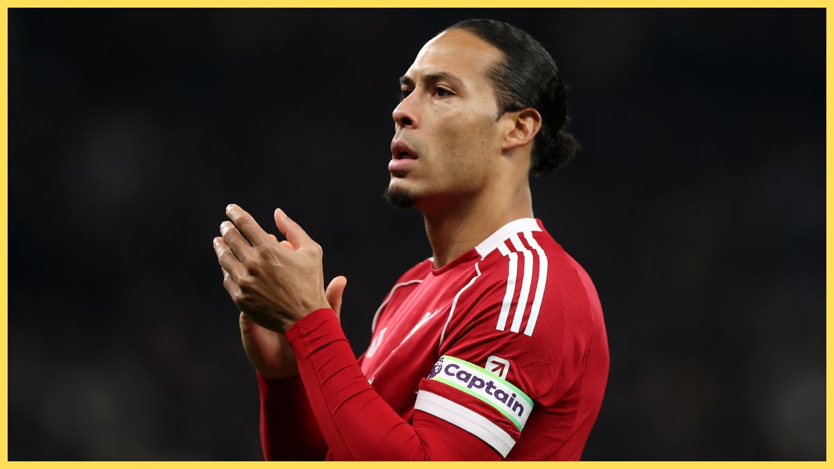 Virgil van Dijk applauds Liverpool fans