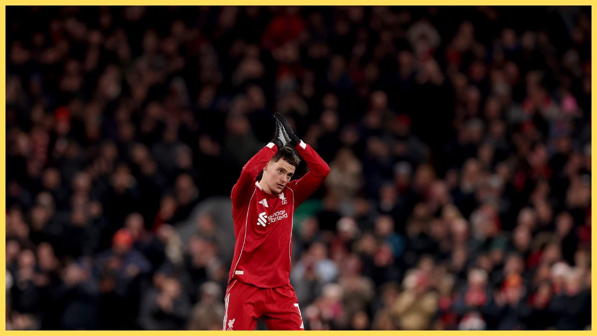 Florian Wirtz applauds Liverpool fans after Wolves win