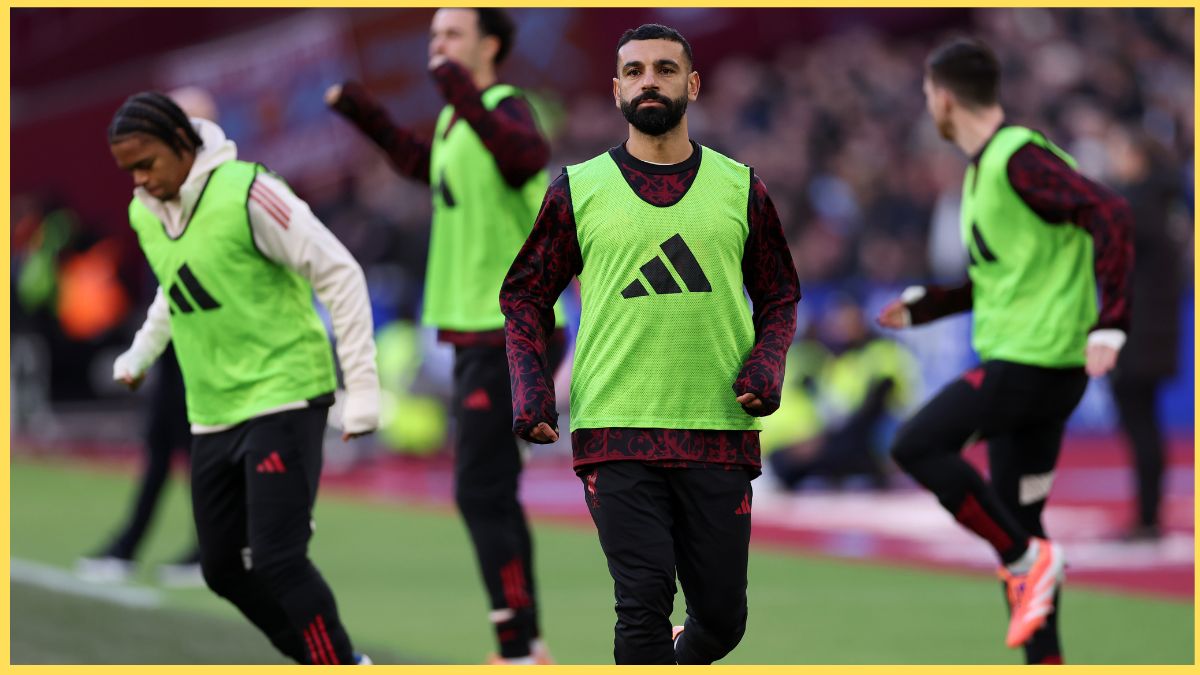 Mo Salah warms up against West Ham