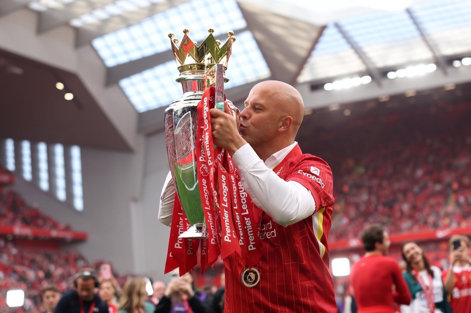 Arne Slot celebrates winning the Premier League with Liverpool last season