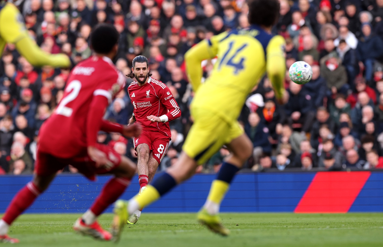 Dominik Szoboszlai gives Liverpool the lead against Spurs with a goal from a free kick