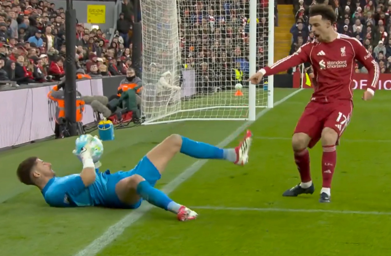 Curtis Jones points out that Guglielmo Vicario carried the ball over his own goalline, but to no avail as a goal kick was awarded