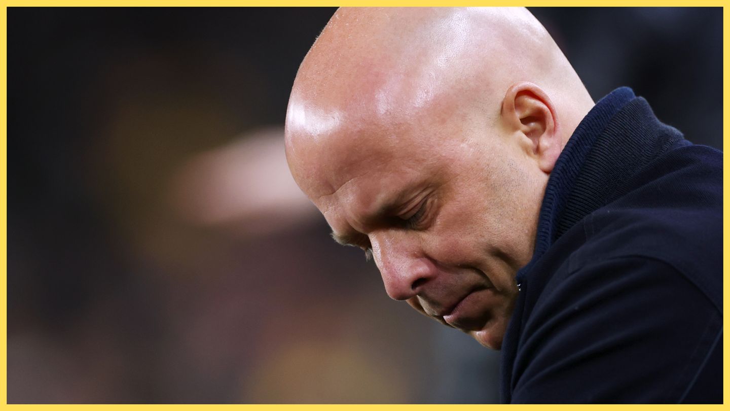 Arne Slot looks dejected during Liverpool game.